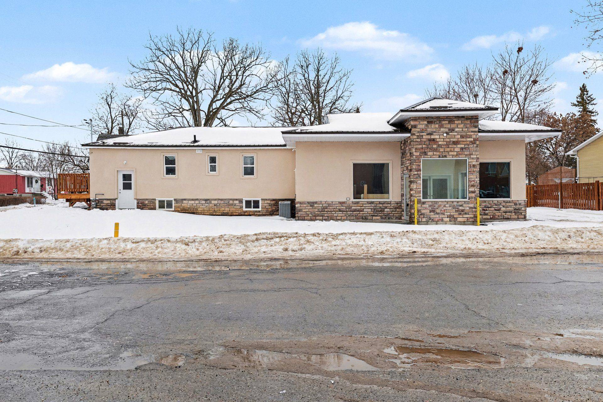 Mississippi Mills, ON K0A 1A0,55 Spring ST #Retail