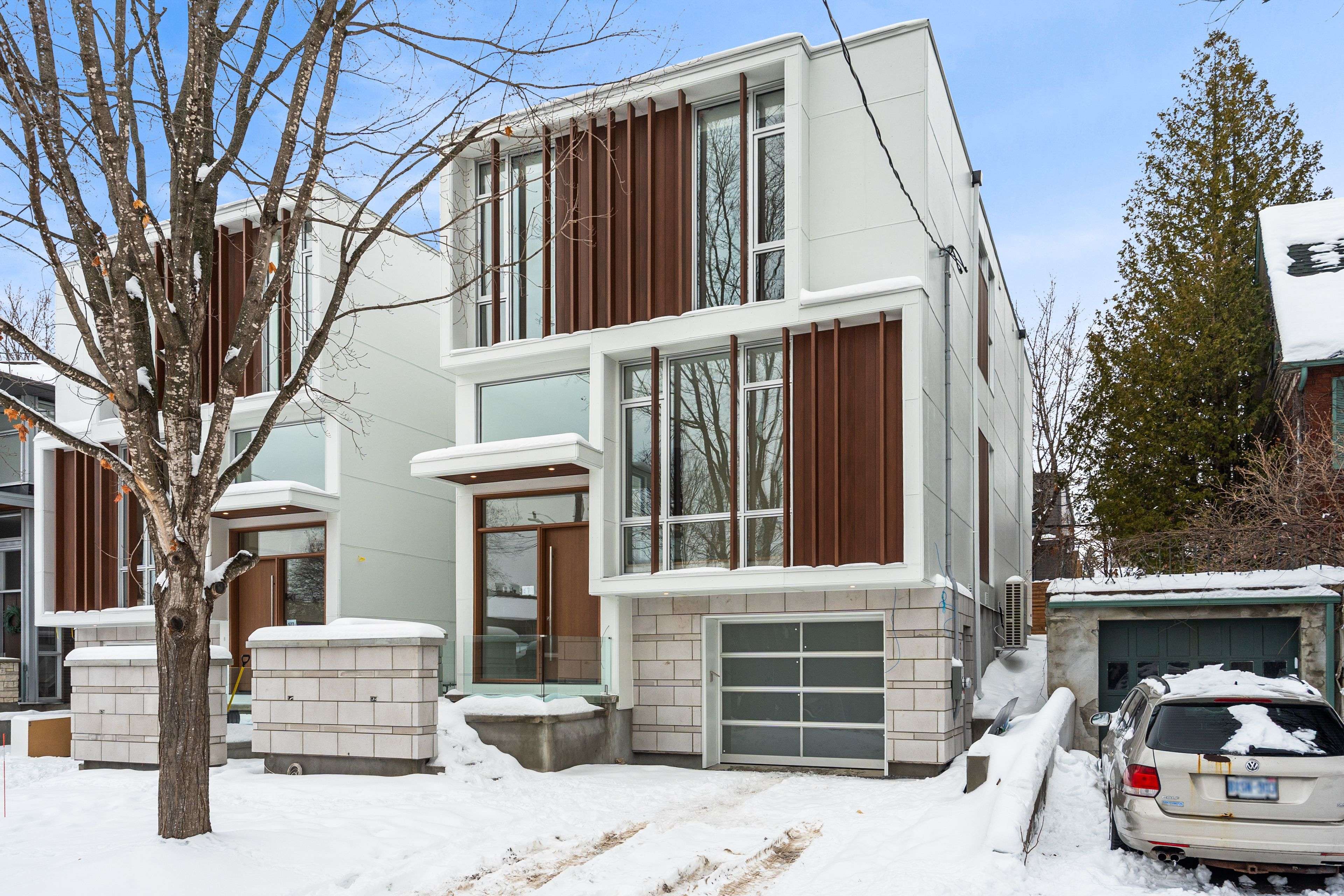 Carlingwood - Westboro And Area, ON K2A 1W7,579 Melbourne AVE