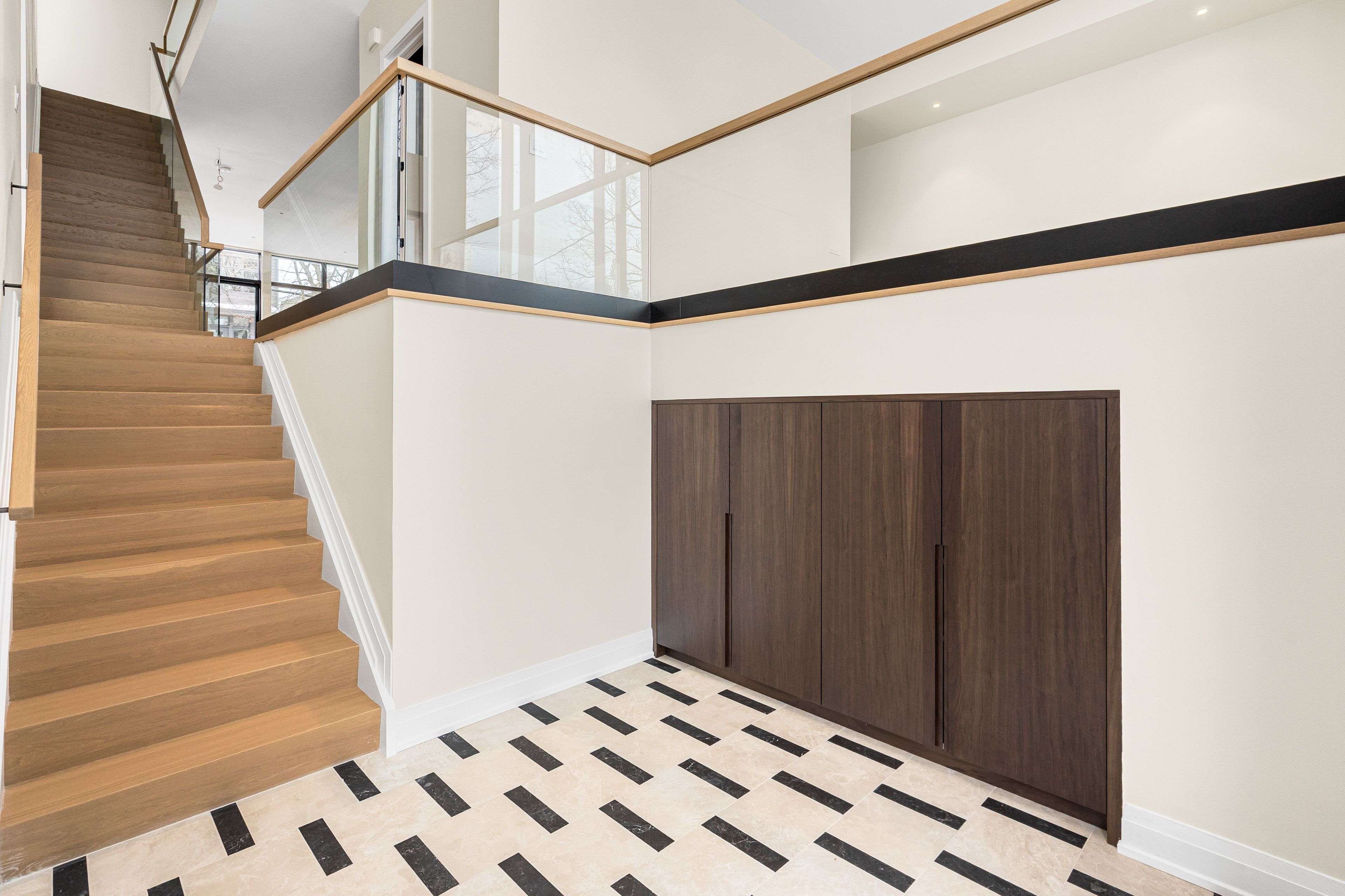 Carlingwood - Westboro And Area, ON K2A 1W7,579 Melbourne AVE