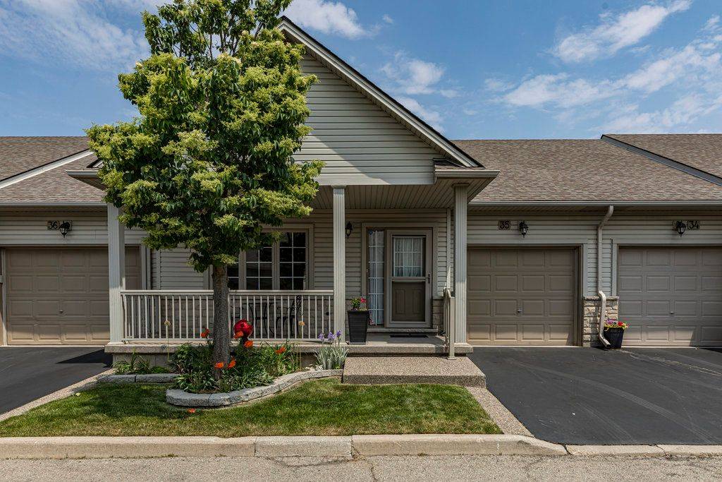 Hamilton, ON L0R 1C0,130 Southbrook DR #35