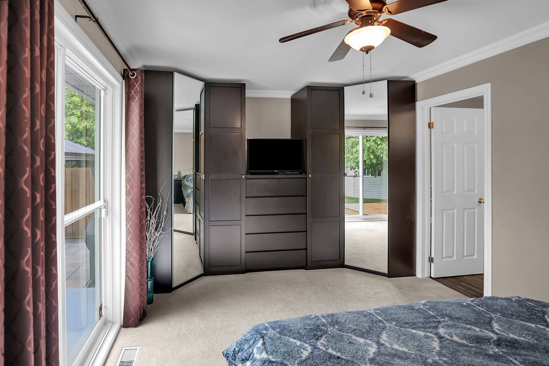 Lincoln, ON L0R 1B5,4423 Dennis AVE