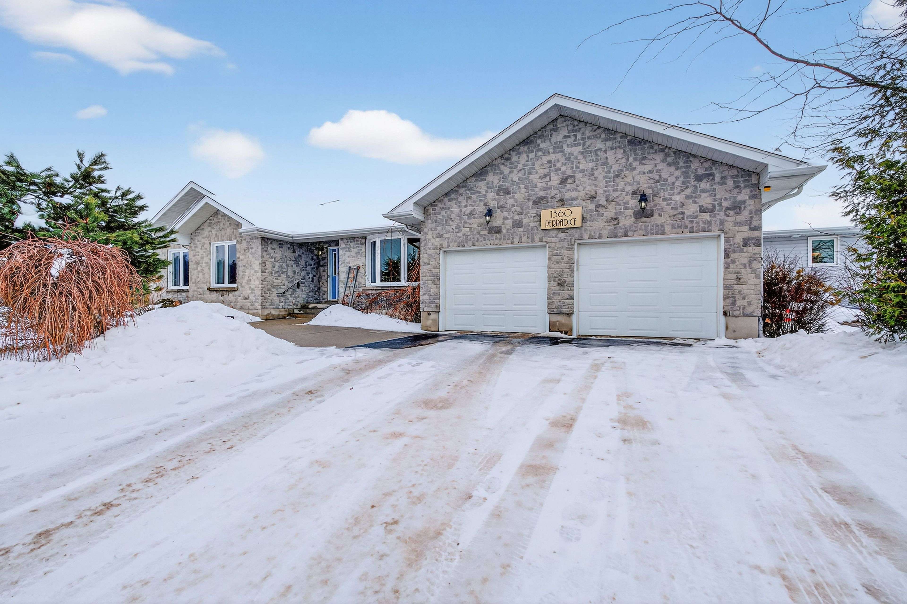 Kingston, ON K7L 5H6,1360 Perradice DR