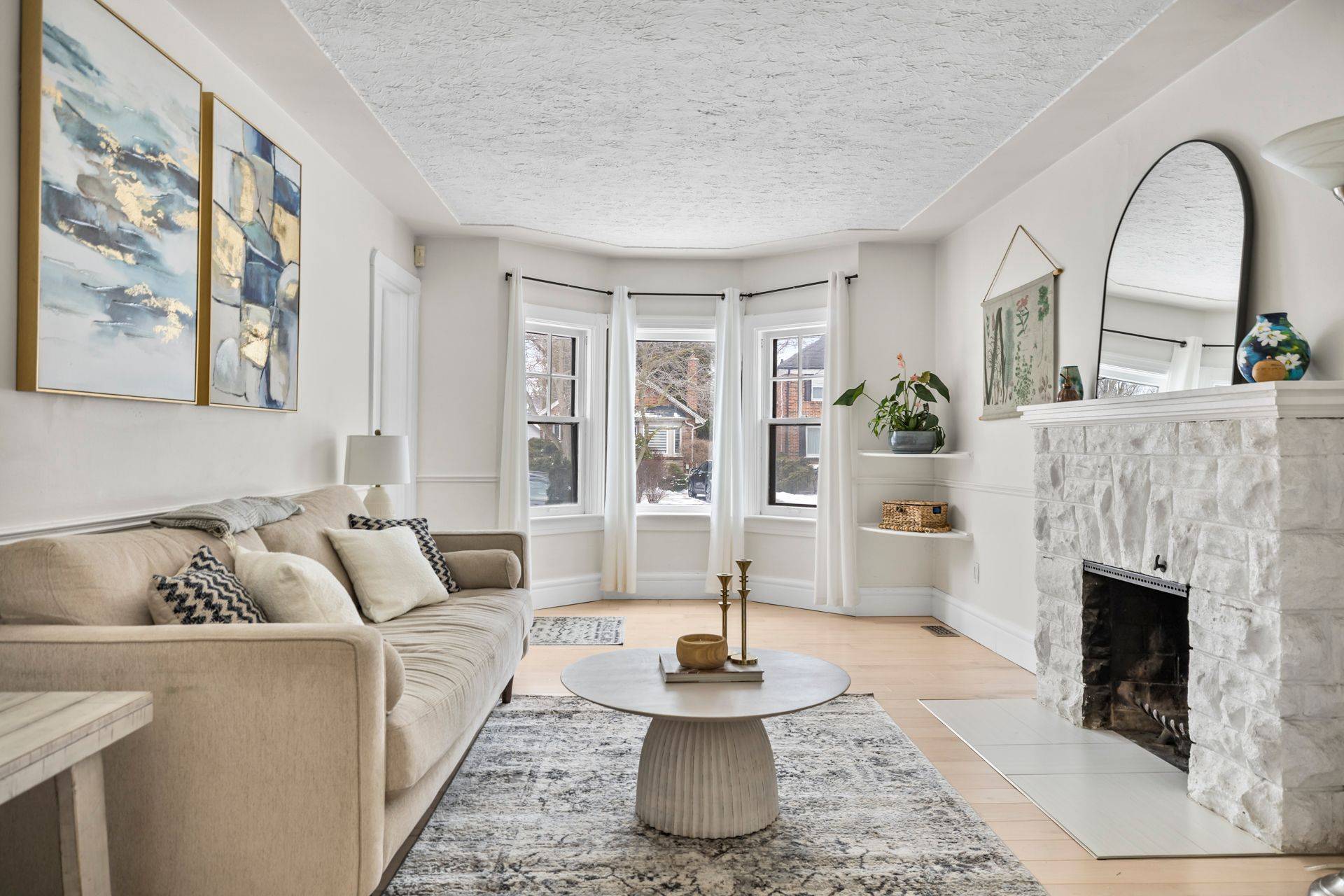 London East, ON N5Y 2T8,961 Harrison AVE