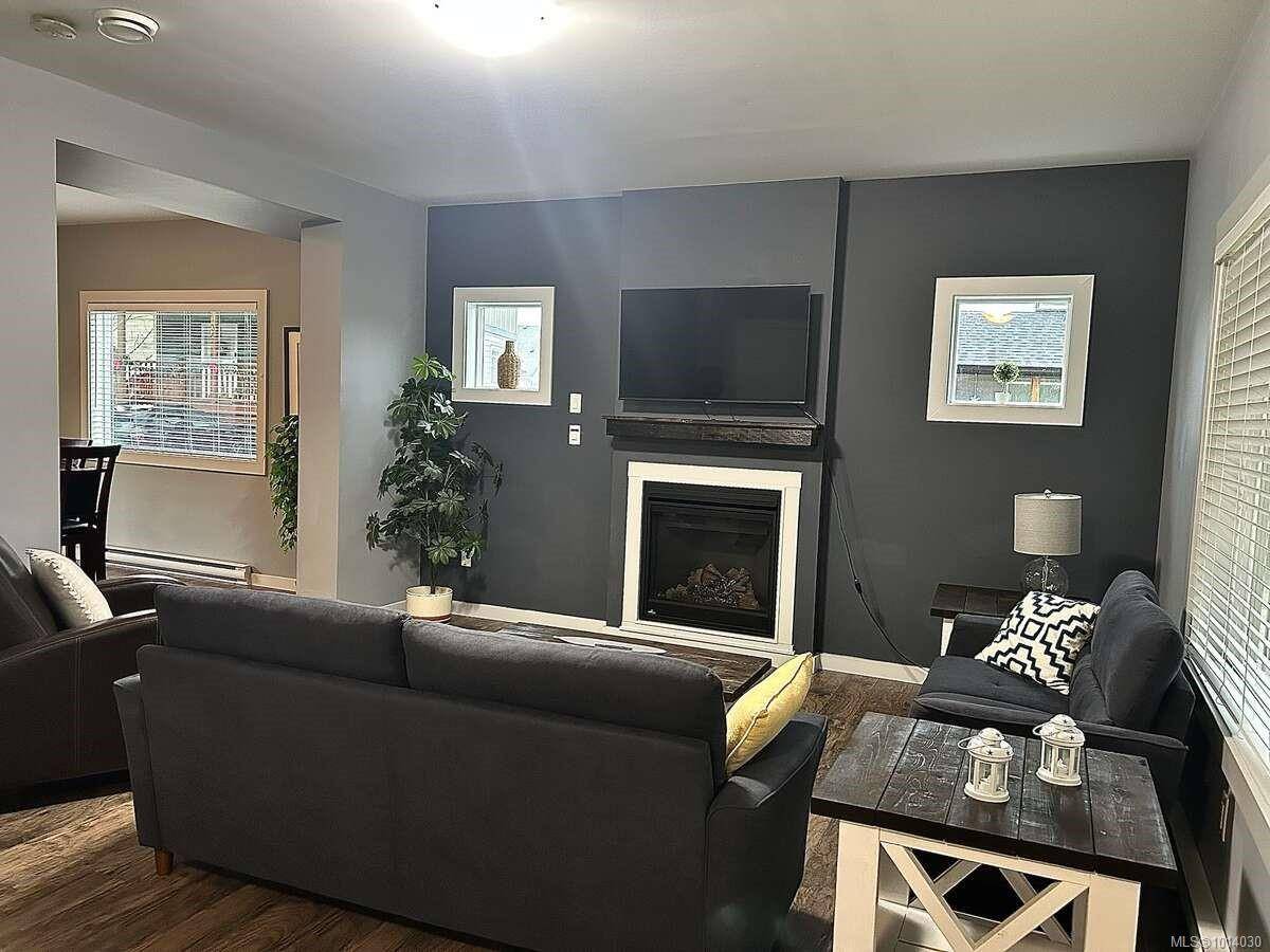 Duncan, BC V9L 2H7,6146 Ryall Rd #4