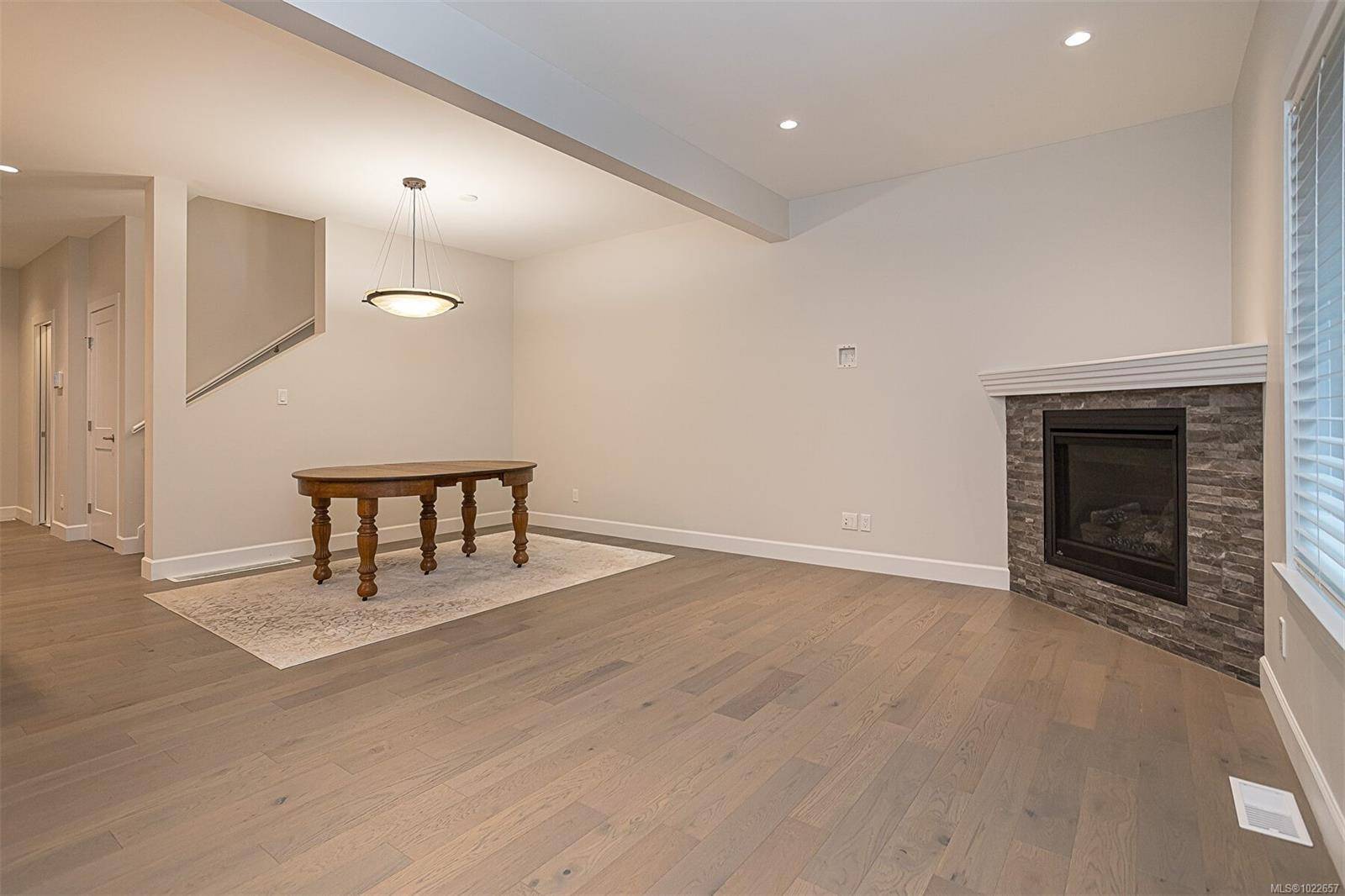 Duncan, BC V9L 0E1,5607 Capstone Pl