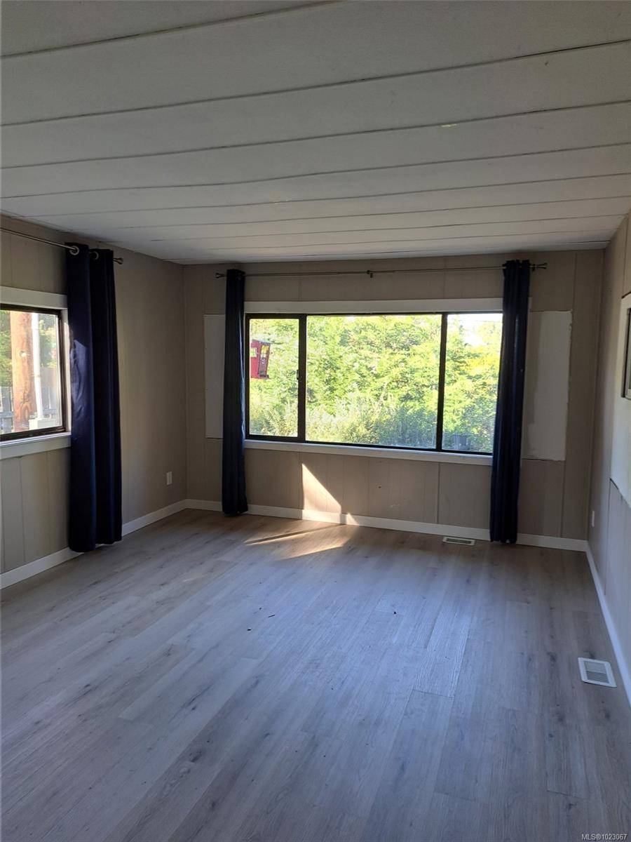 Campbell River, BC V9H 1G9,93 Lynnwood Rd