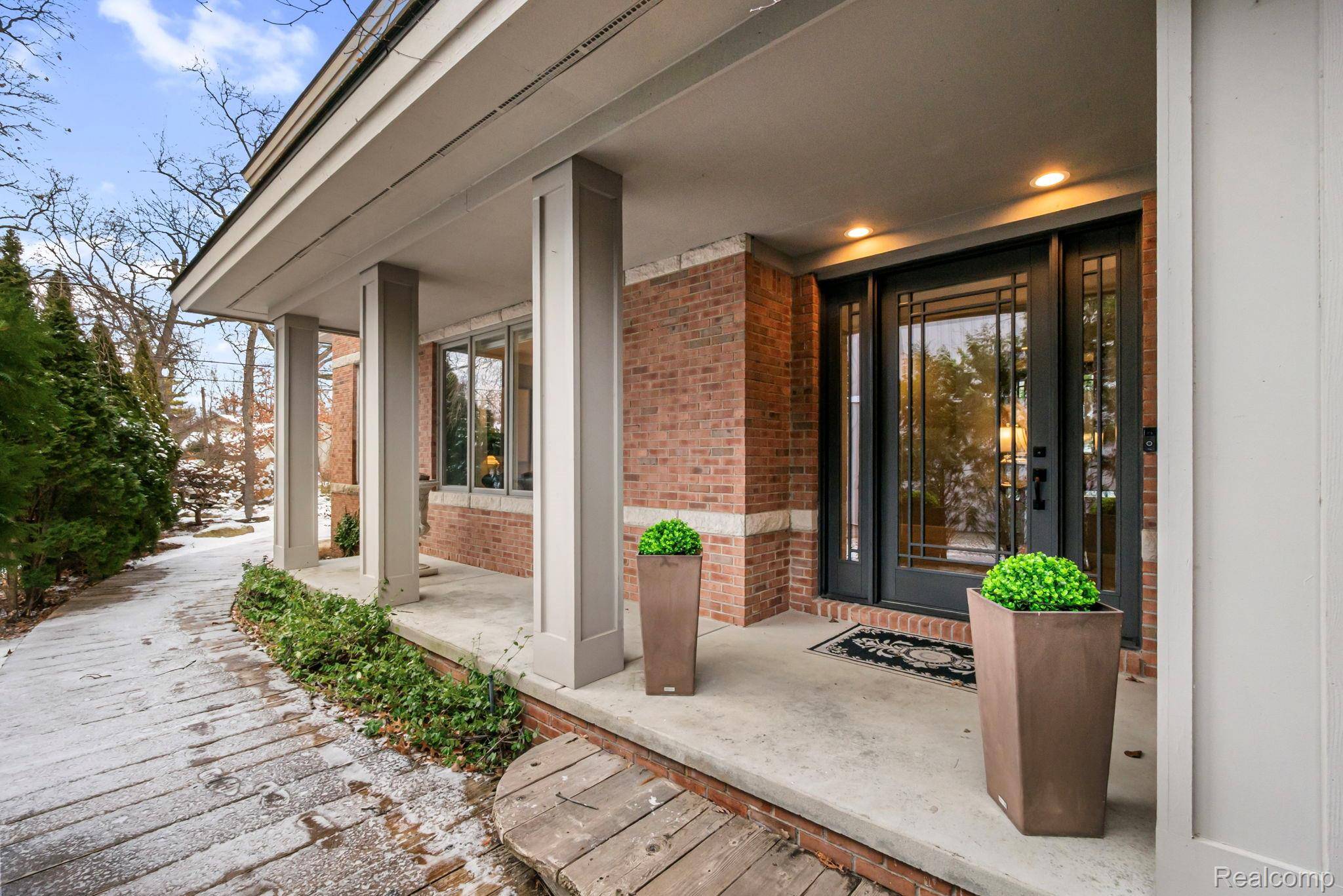 West Bloomfield, MI 48324,7405 Locklin