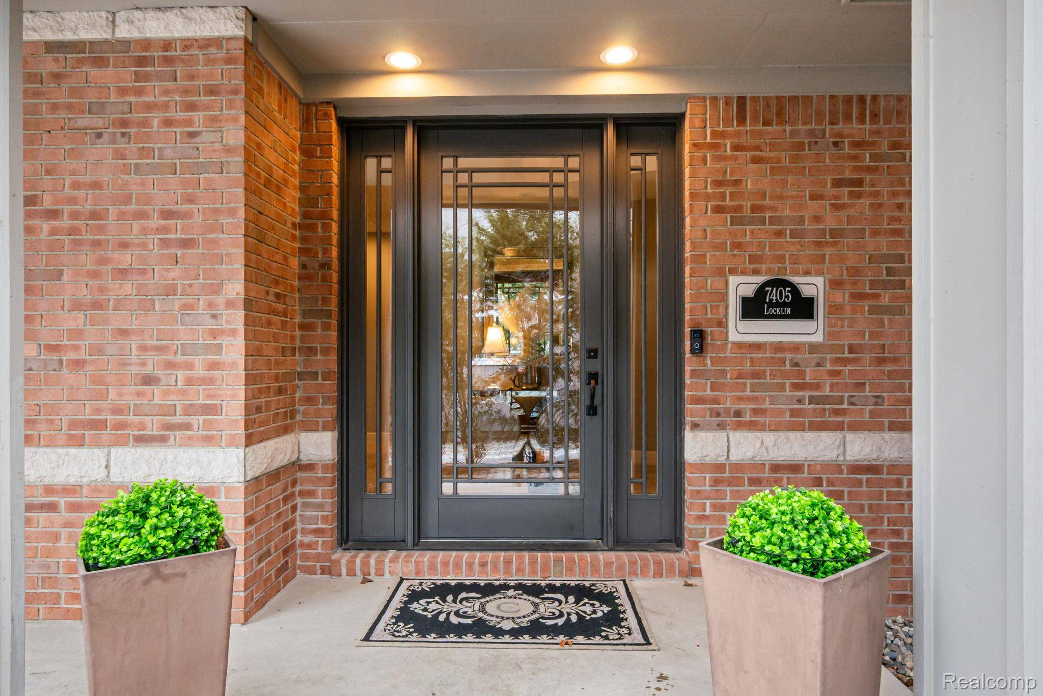 West Bloomfield, MI 48324,7405 Locklin