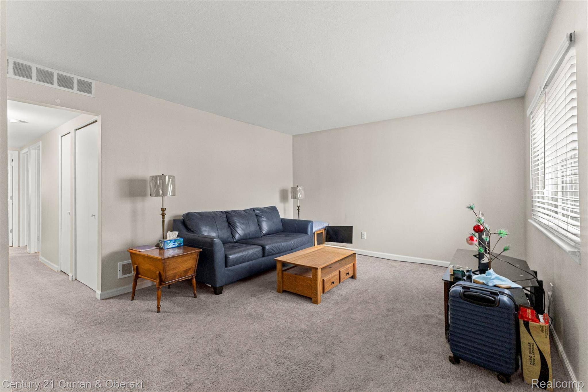 Madison Heights, MI 48071,27423 Groveland ST