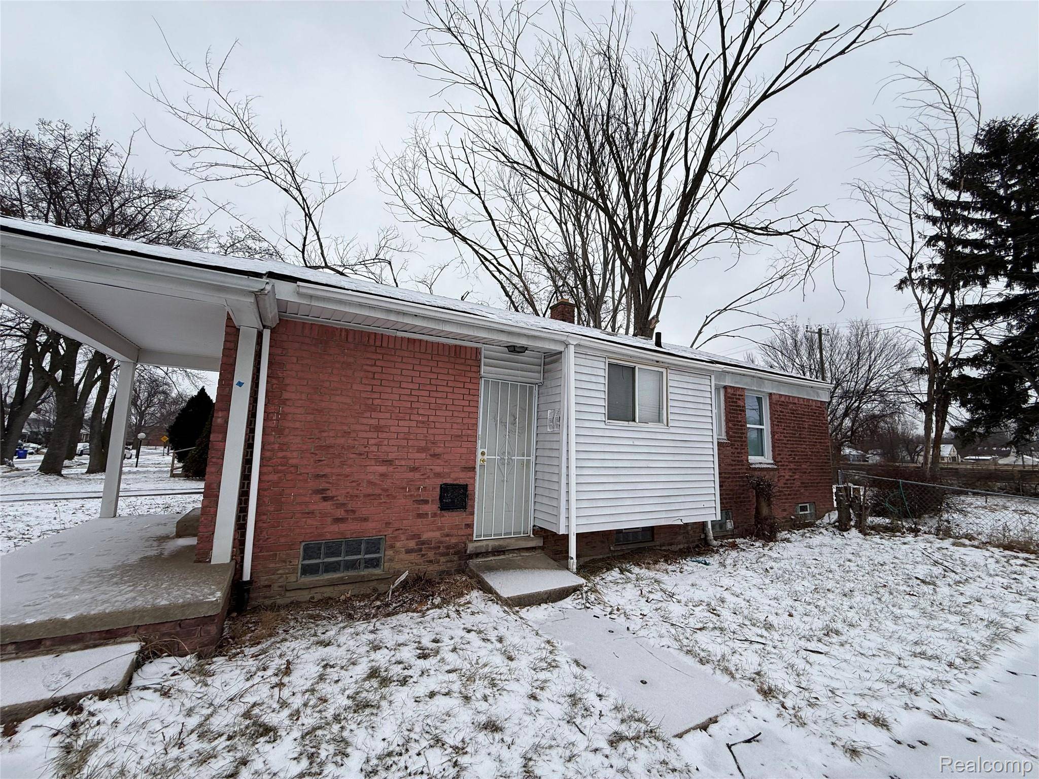 Detroit, MI 48228,12000 Ashton AVE