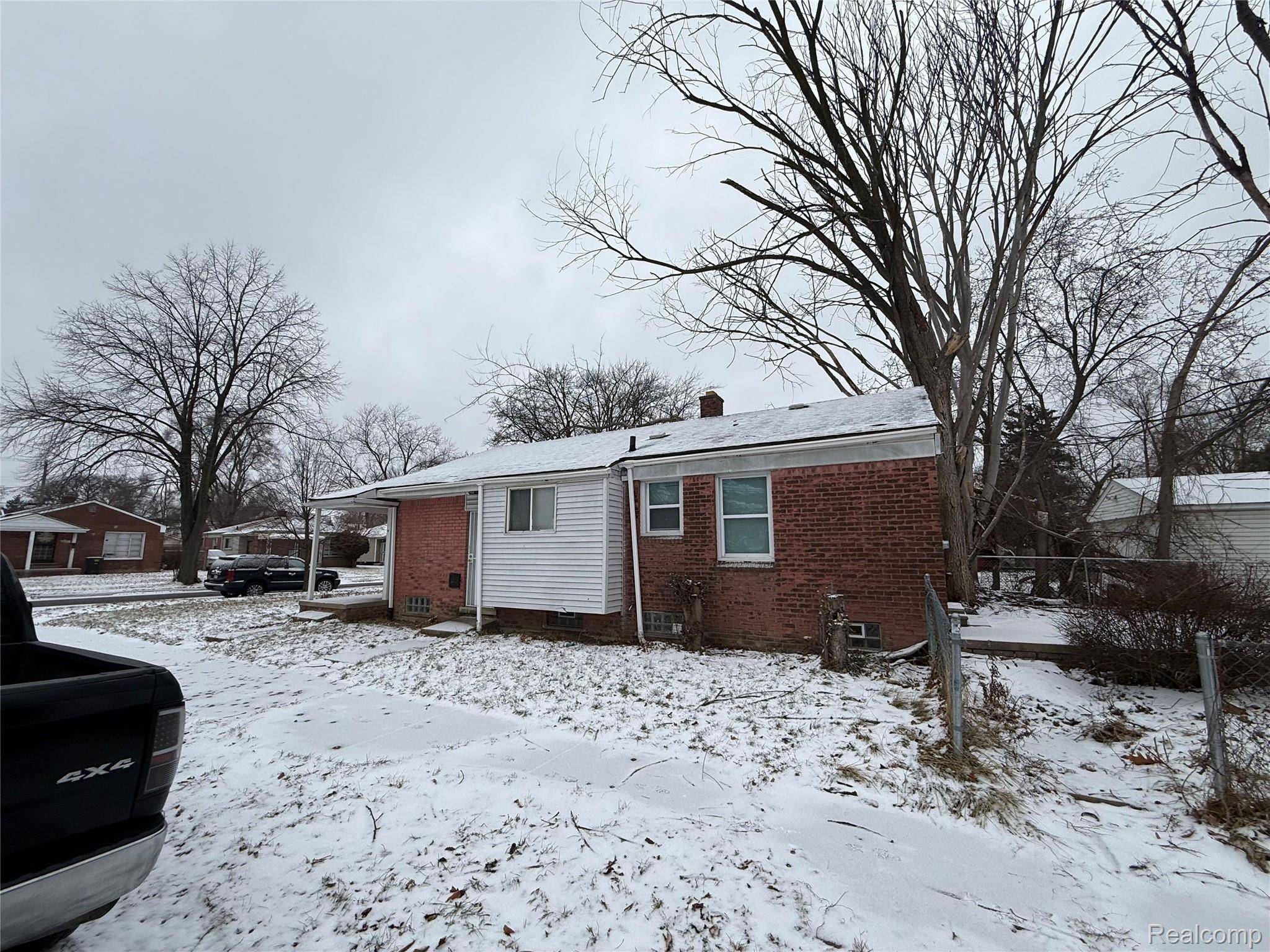 Detroit, MI 48228,12000 Ashton AVE