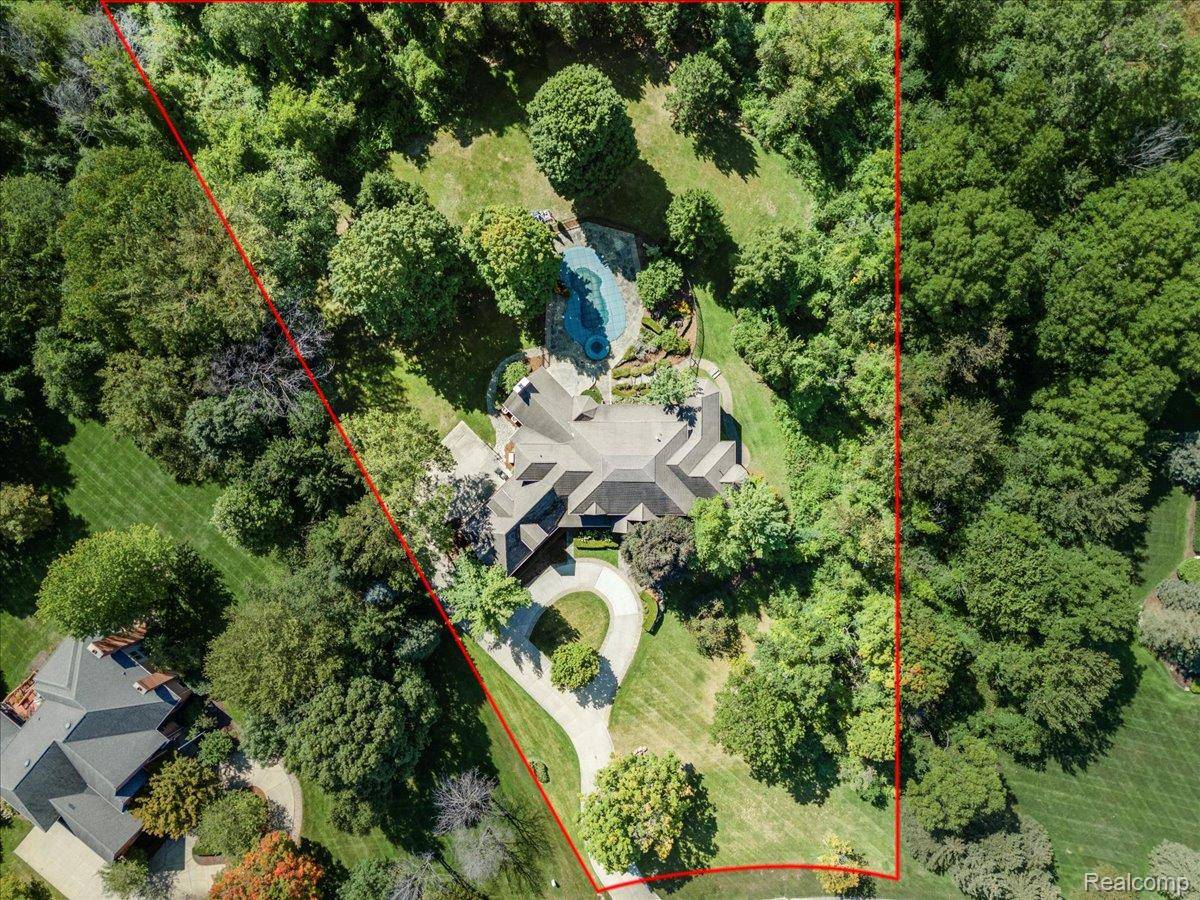 Rochester, MI 48306,630 Sheldon CT