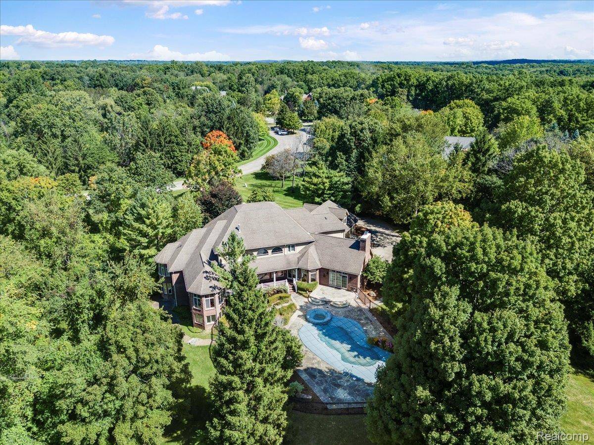 Rochester, MI 48306,630 Sheldon CT