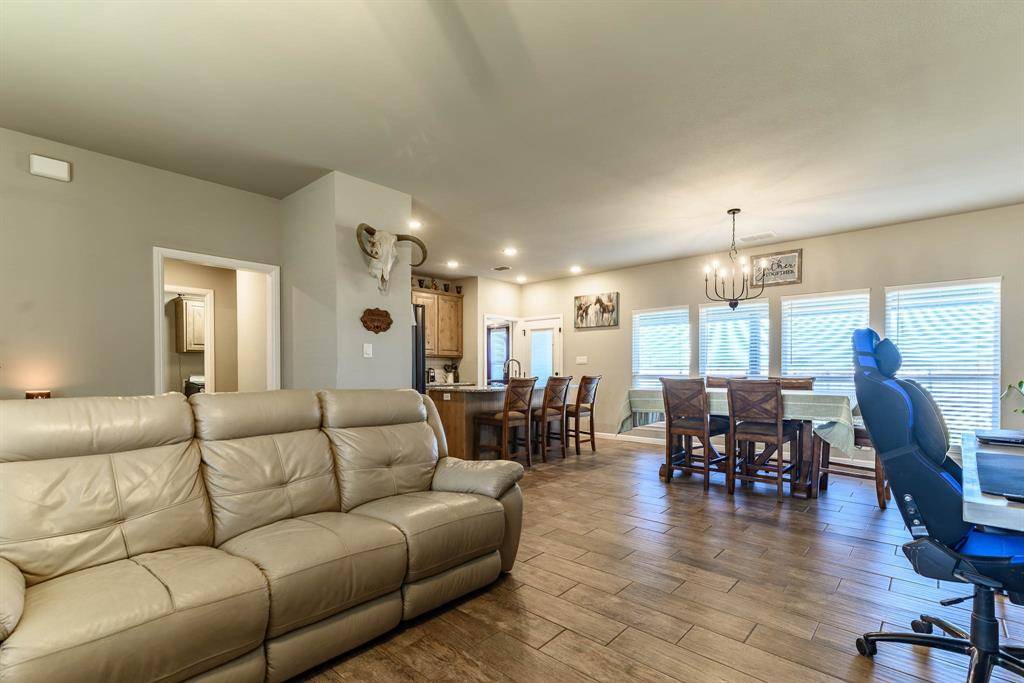 Palmer, TX 75152,250 Poinsetta Drive