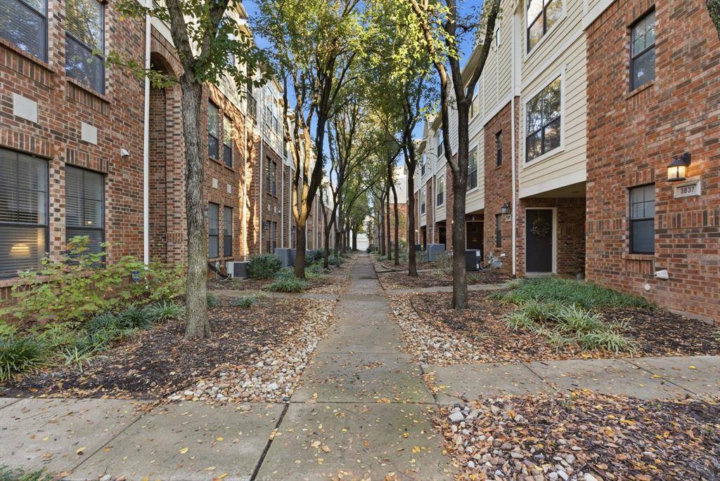 Fort Worth, TX 76116,3815 Birkdale Drive