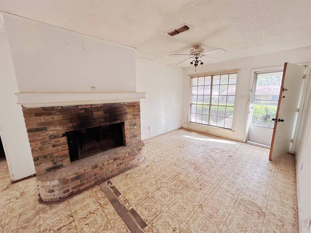 Shreveport, LA 71118,8932 Torento Lane