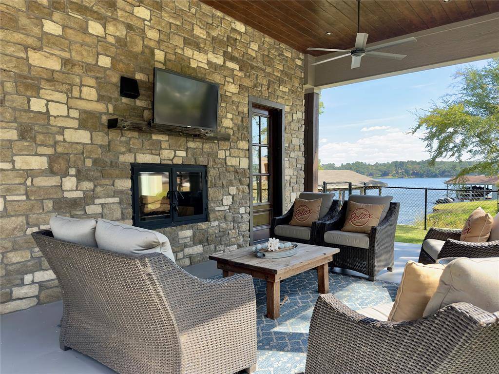 Scroggins, TX 75480,800 King Leonard Court