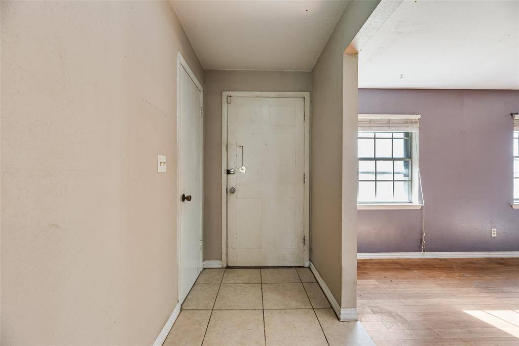 Garland, TX 75044,2025 Tiehack Lane