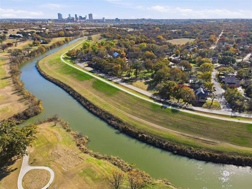 Fort Worth, TX 76107,3700 Oaklawn Drive