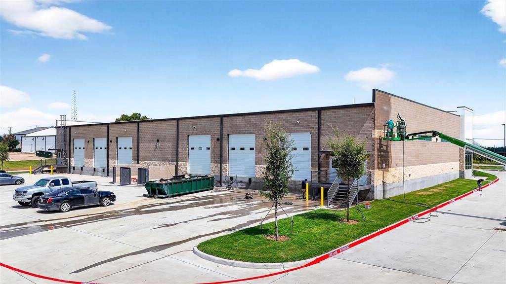 Sherman, TX 75092,304 Progress Drive #B