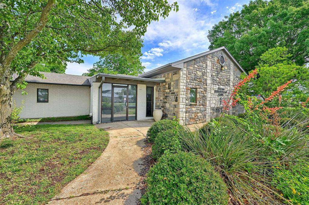 Sherman, TX 75090,815 Pecan Grove Road E