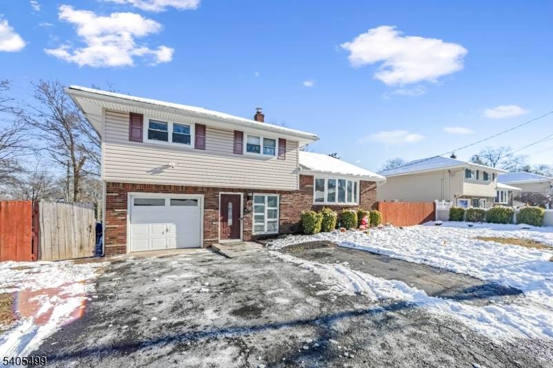 Emerson Boro, NJ 07630,19 Vivian Ave