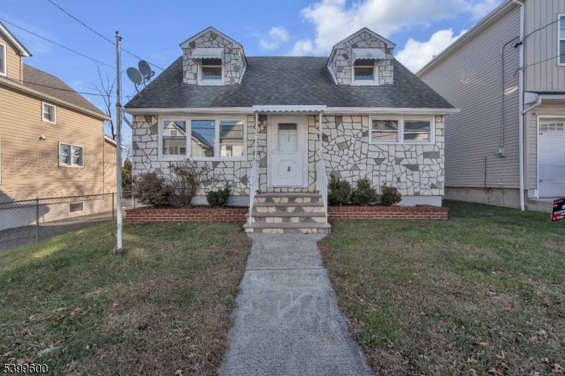 Carteret Boro, NJ 07008,18 John St