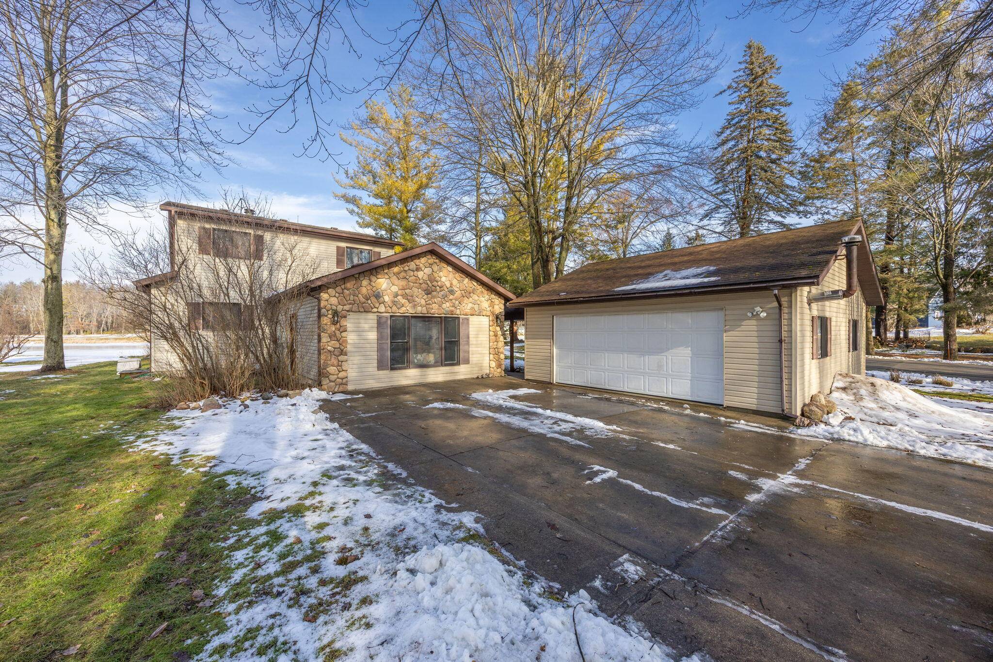 Canadian Lakes, MI 49346,9158 Elmwood CT #185