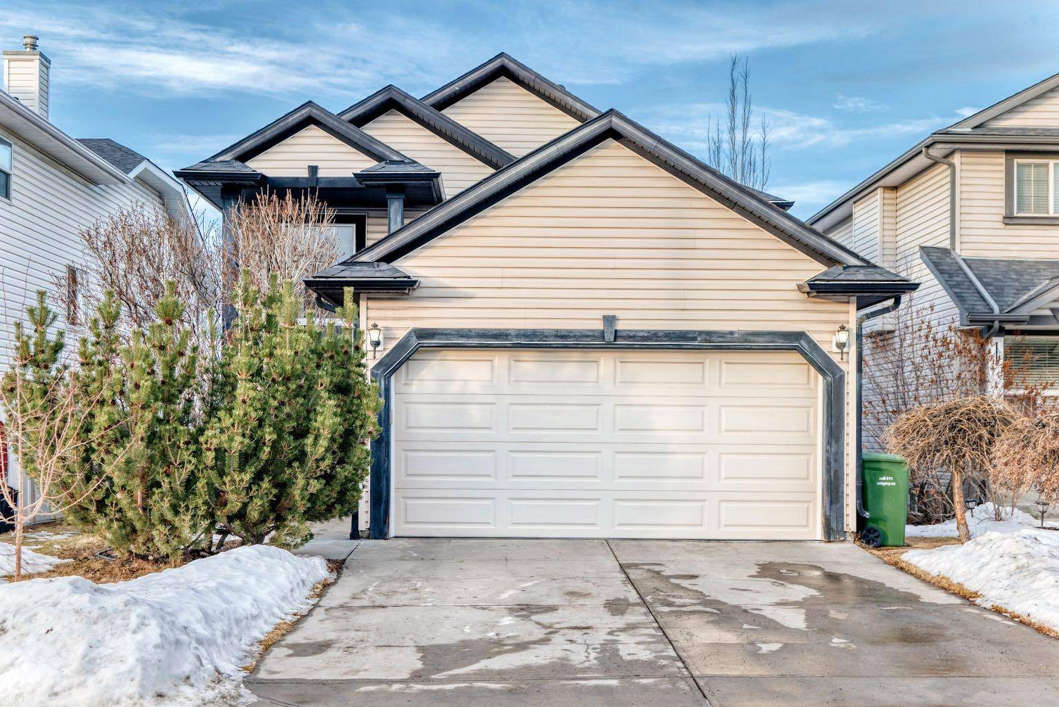 Calgary, AB T2Z 3B6,3708 Douglas Ridge WAY SE