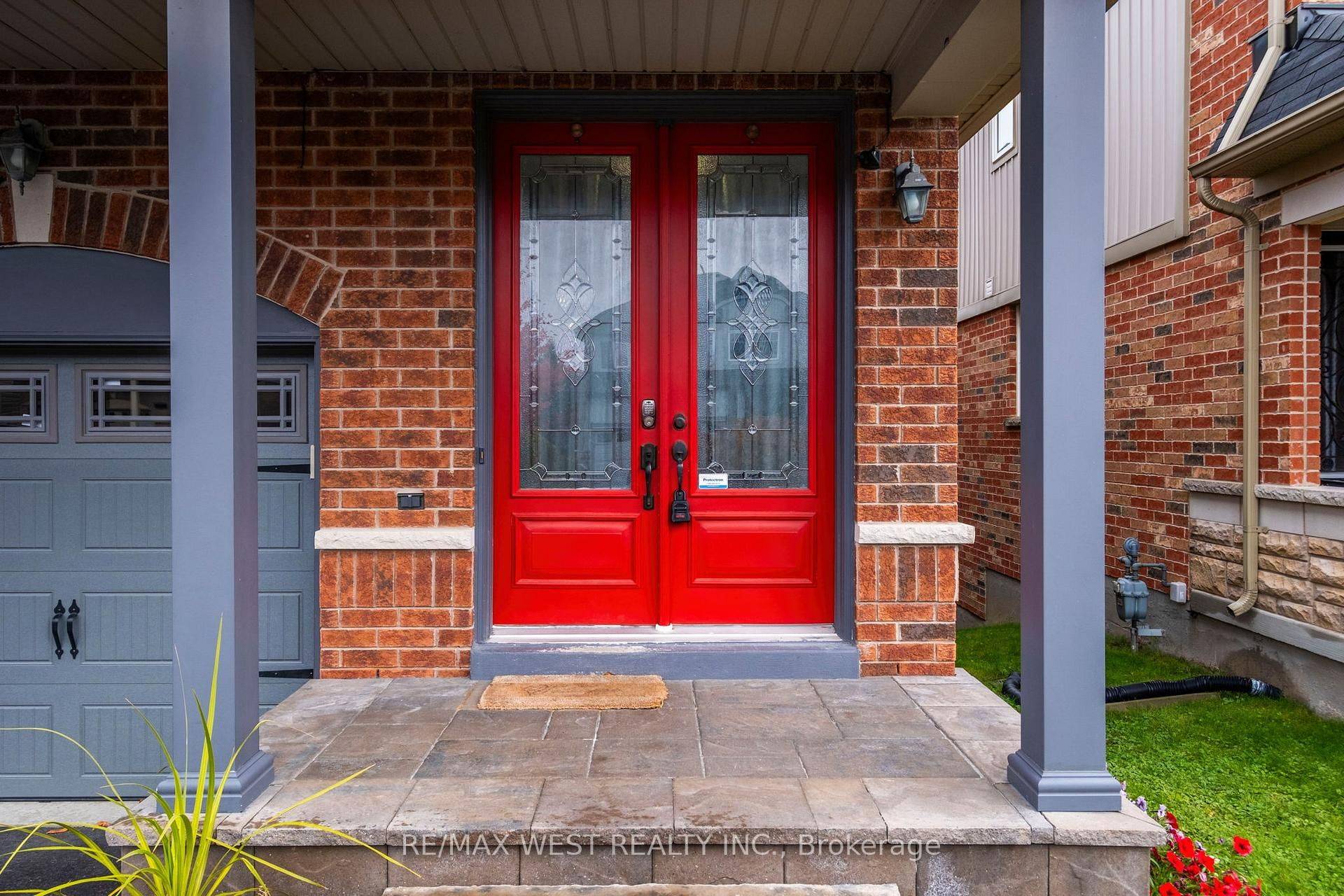 Clarington, ON L1C 0J9,31 Buxton LN