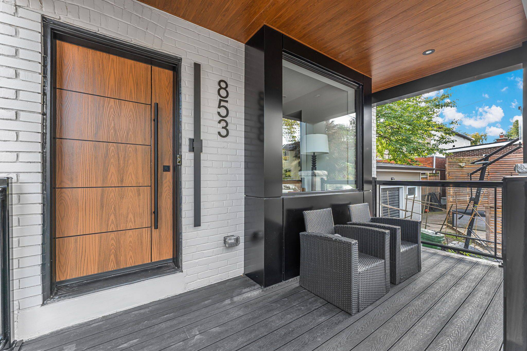 Toronto E03, ON M4C 2E9,853 Sammon AVE