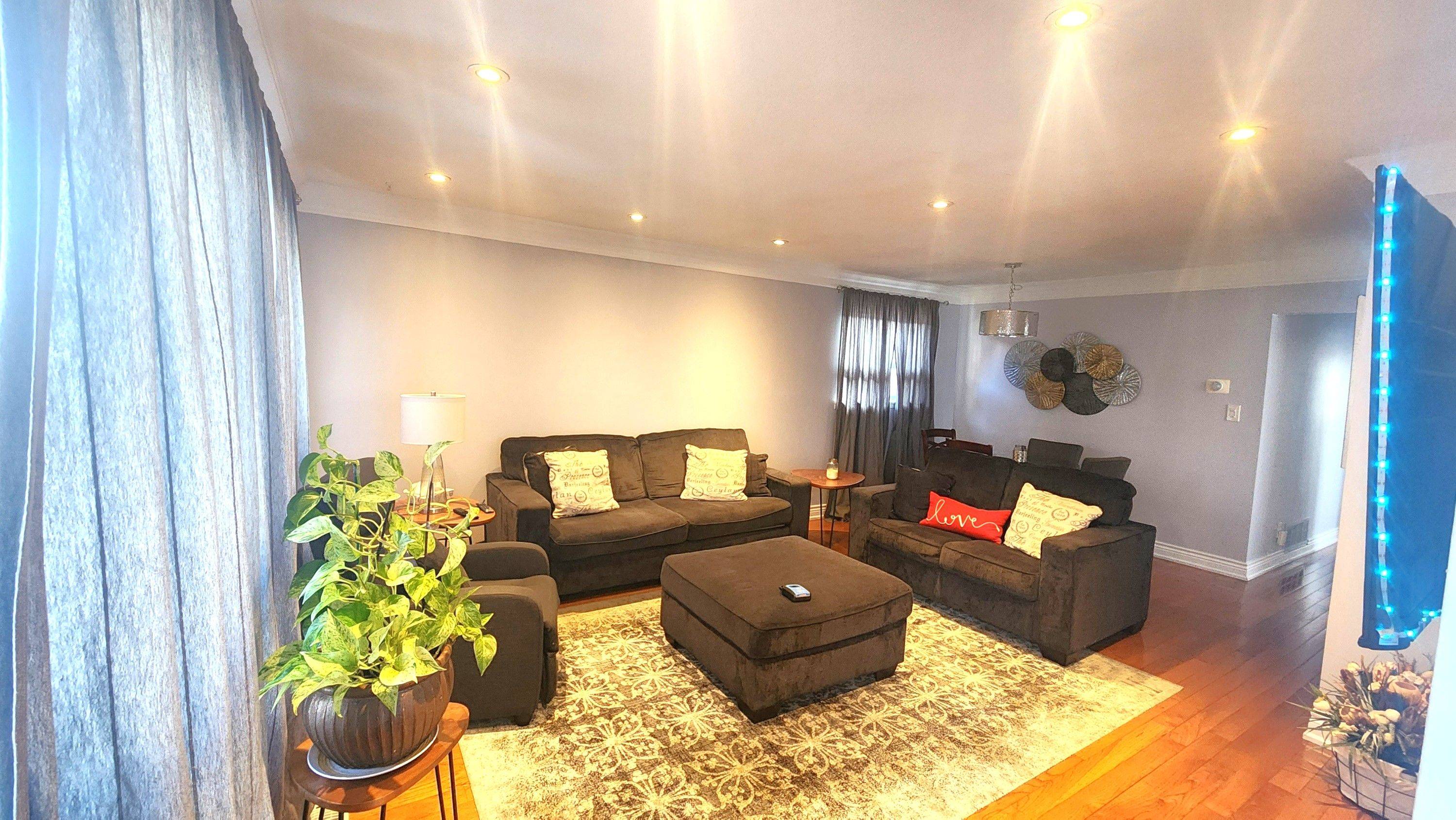 Toronto E11, ON M1B 1H6,317 Burrows Hall BLVD