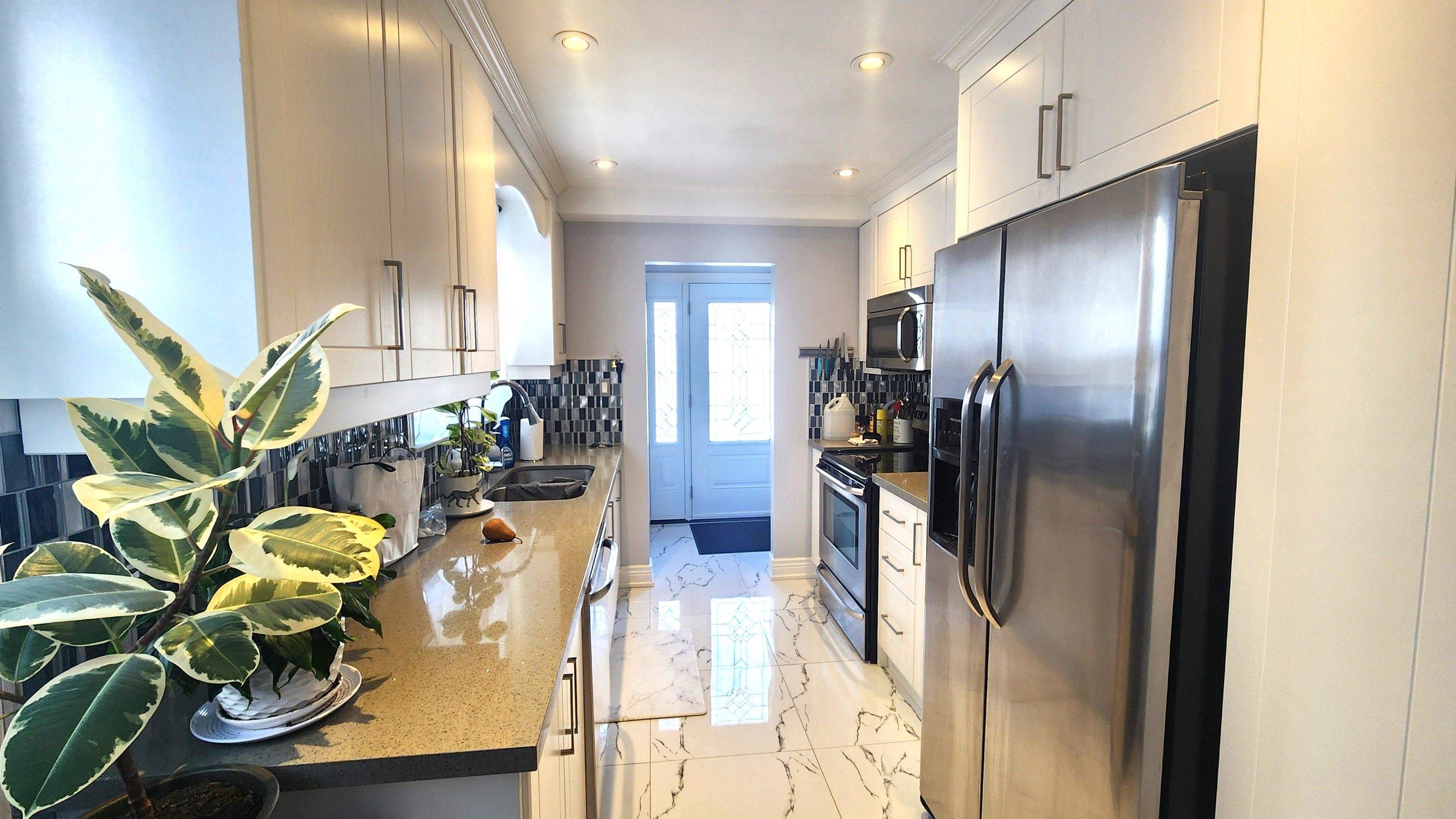 Toronto E11, ON M1B 1H6,317 Burrows Hall BLVD