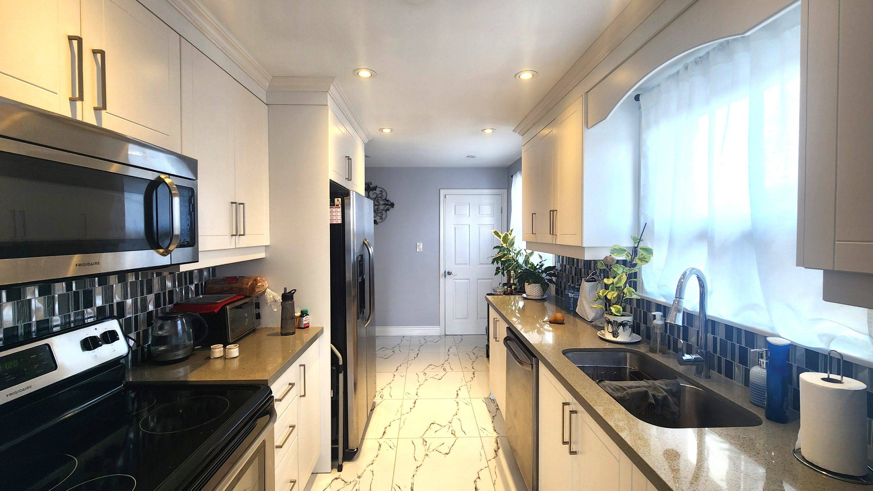 Toronto E11, ON M1B 1H6,317 Burrows Hall BLVD