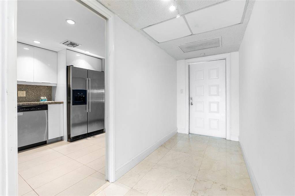 Pompano Beach, FL 33069,535 Oaks Dr #508