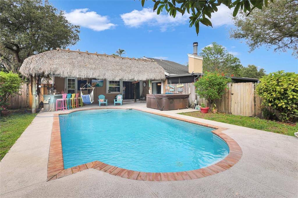 Hollywood, FL 33026,12100 Landing Way