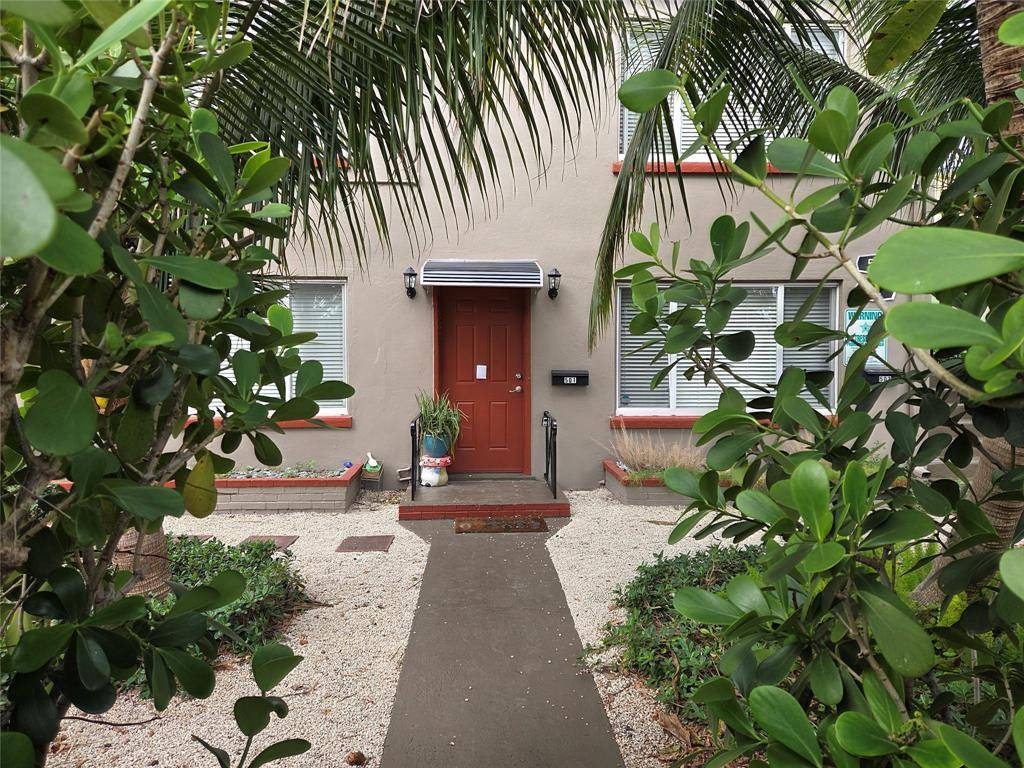 Lake Worth Beach, FL 33460,501 N J Street #2 #2