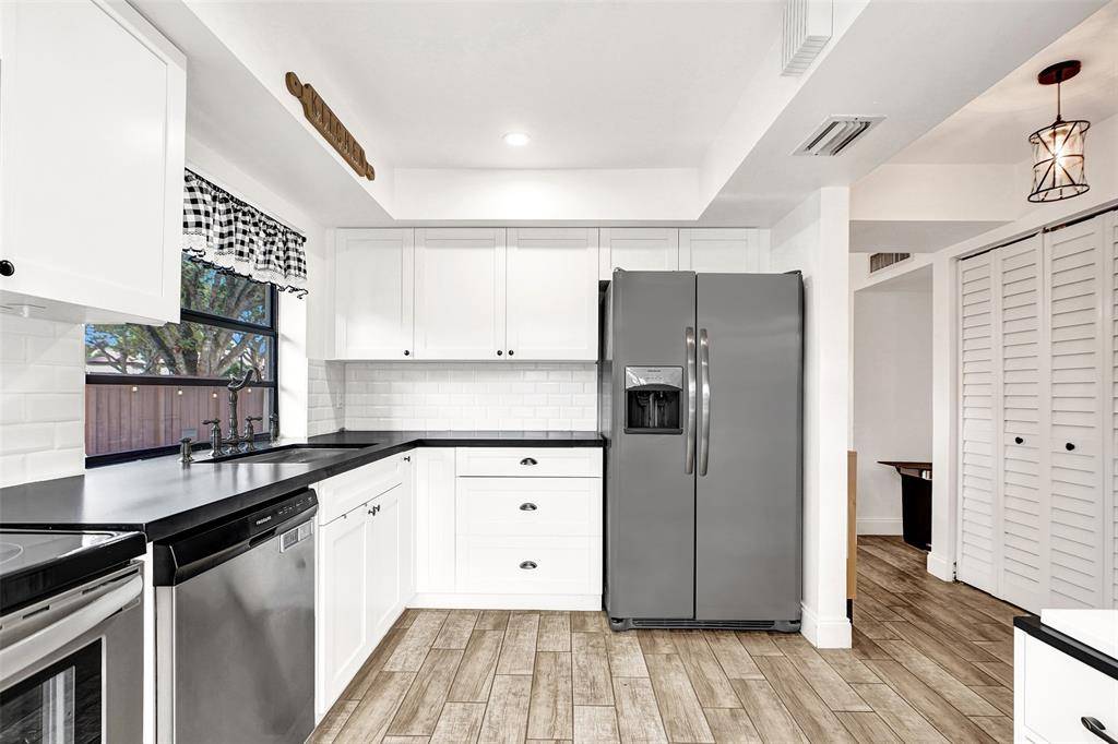 Miami, FL 33186,13222 SW 111th Ter Unit 6-1