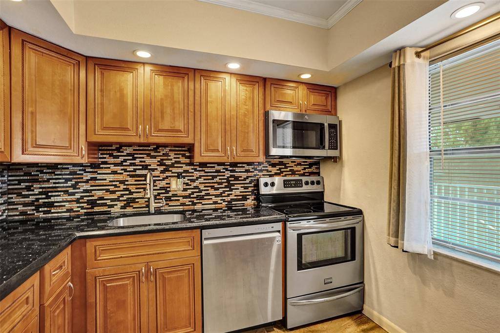 Margate, FL 33063,651 NW 80th Ter #207