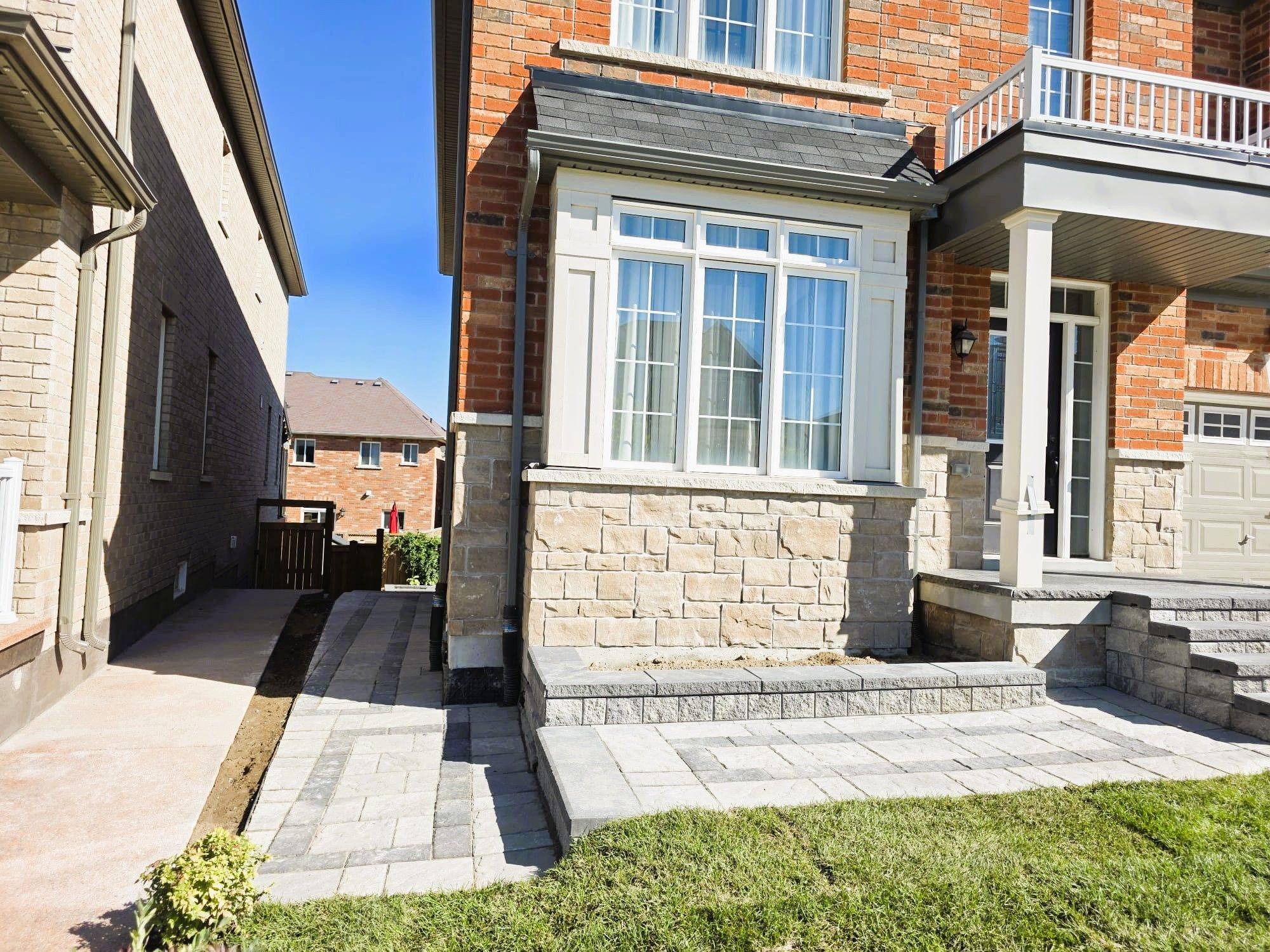 Georgina, ON L4P 0H4,29 Conchita ST