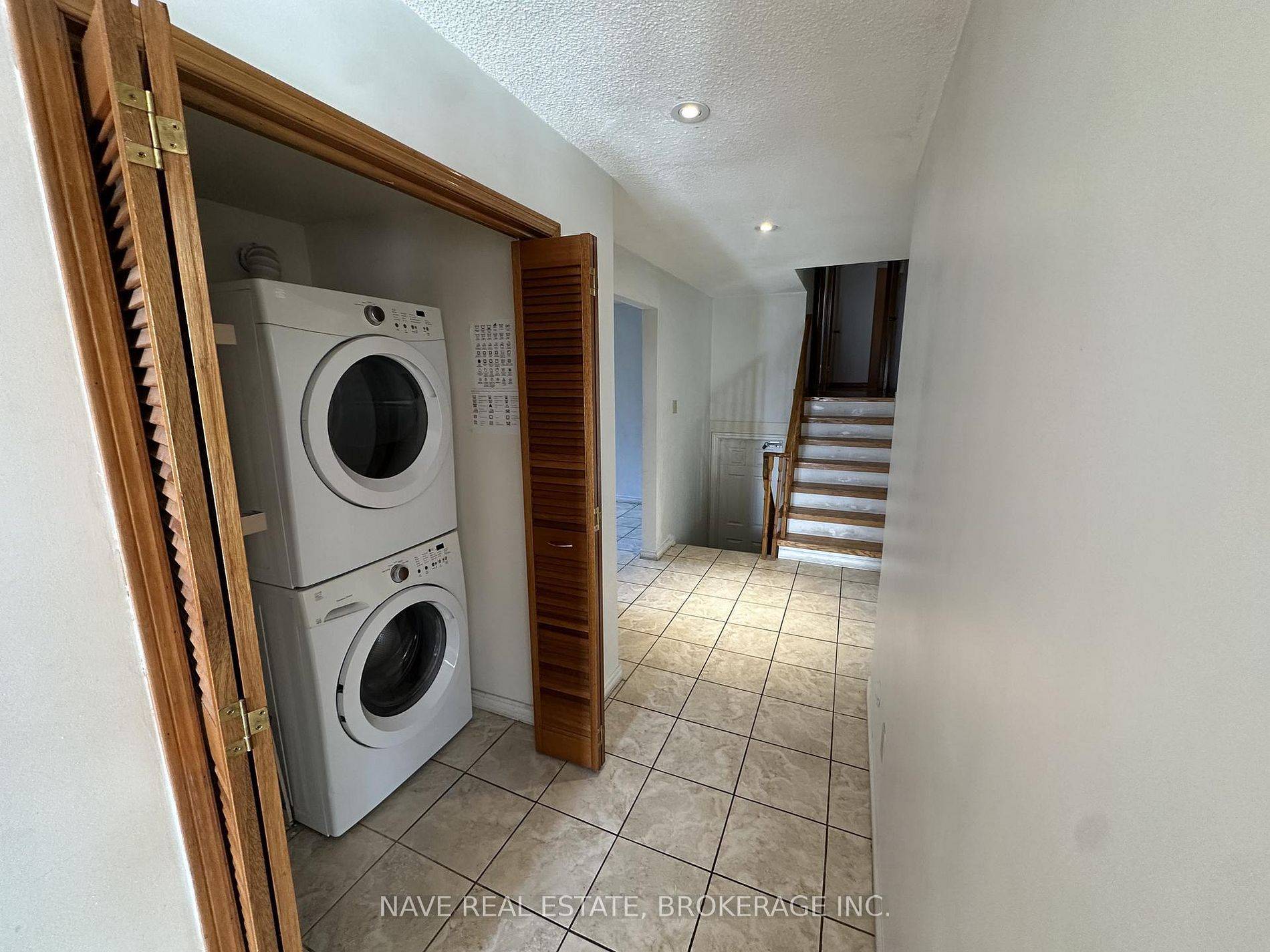 Richmond Hill, ON L4C 4M2,62 Elgin Mills RD W