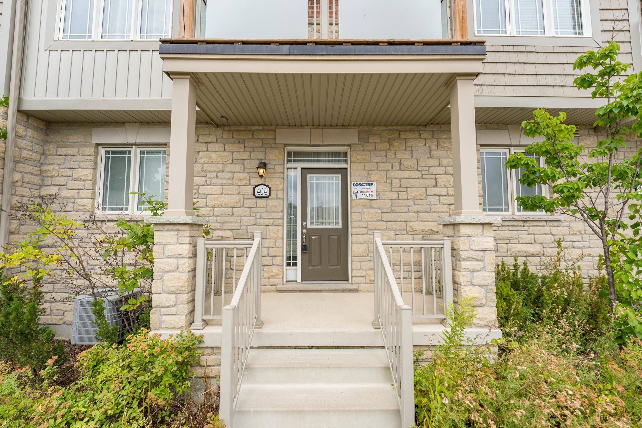 Caledon, ON L7C 4C9,404 Dougall AVE