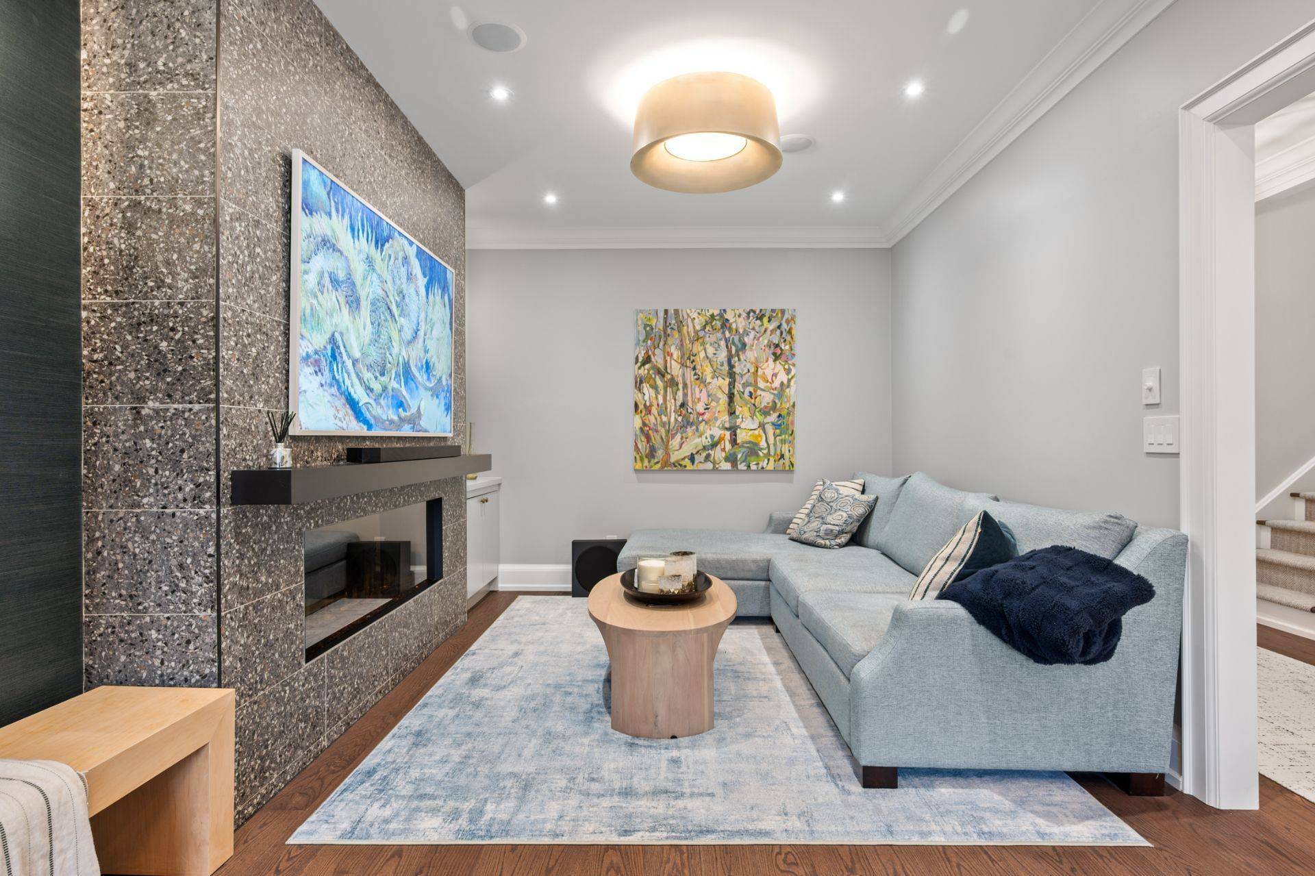 Toronto W08, ON M8X 1R5,132 Strath AVE