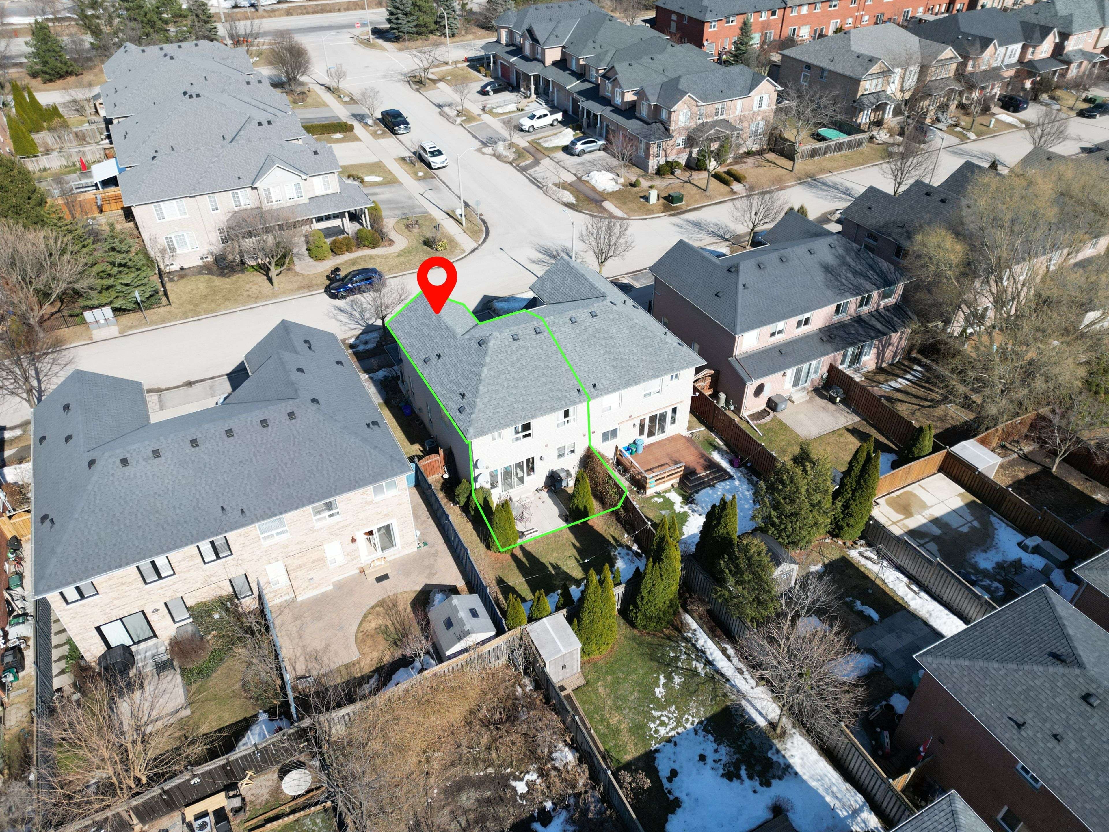 Burlington, ON L7L 6X2,540 DELPHINE DR