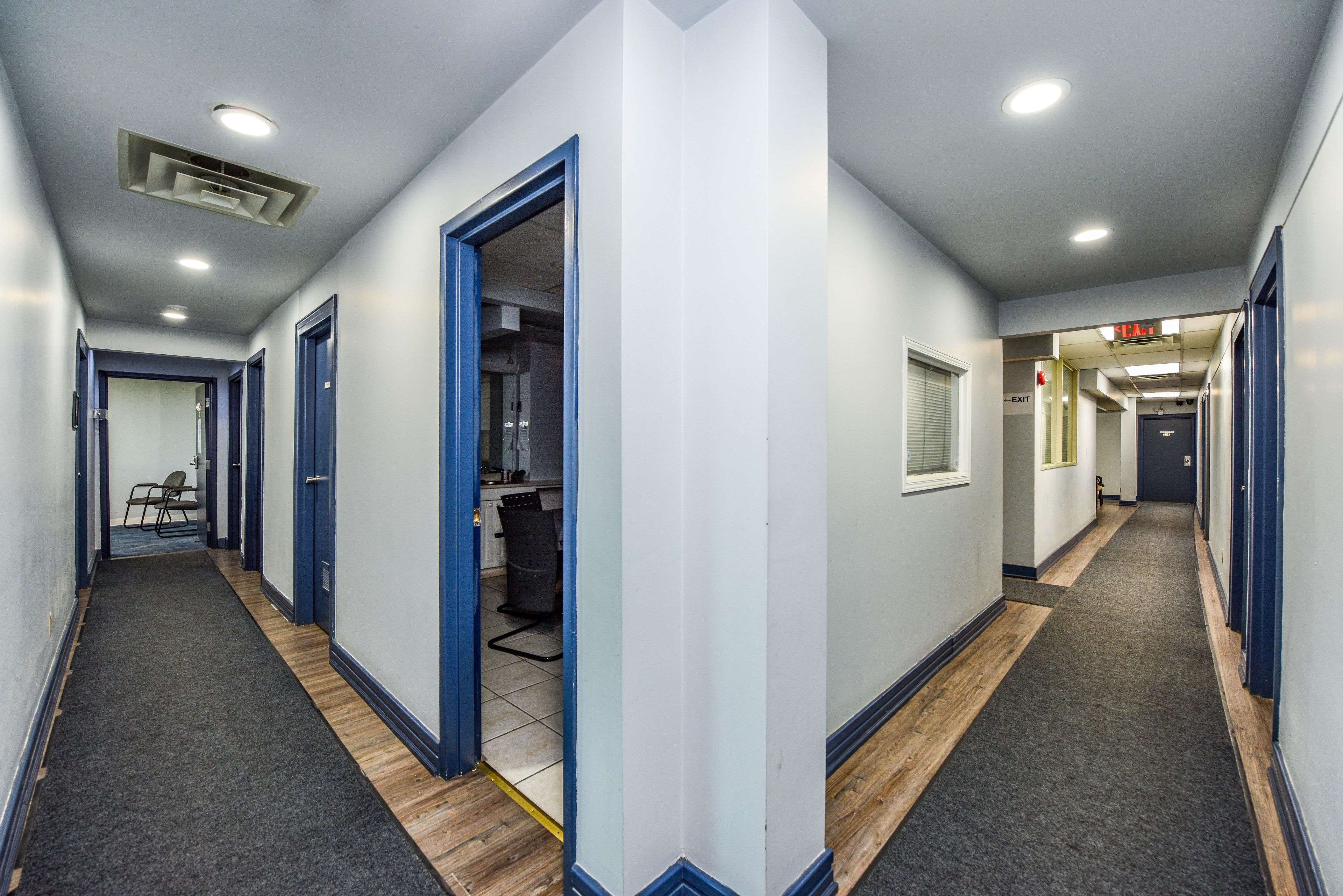 Brampton, ON L6T 1A2,1300 Steeles AVE E #218