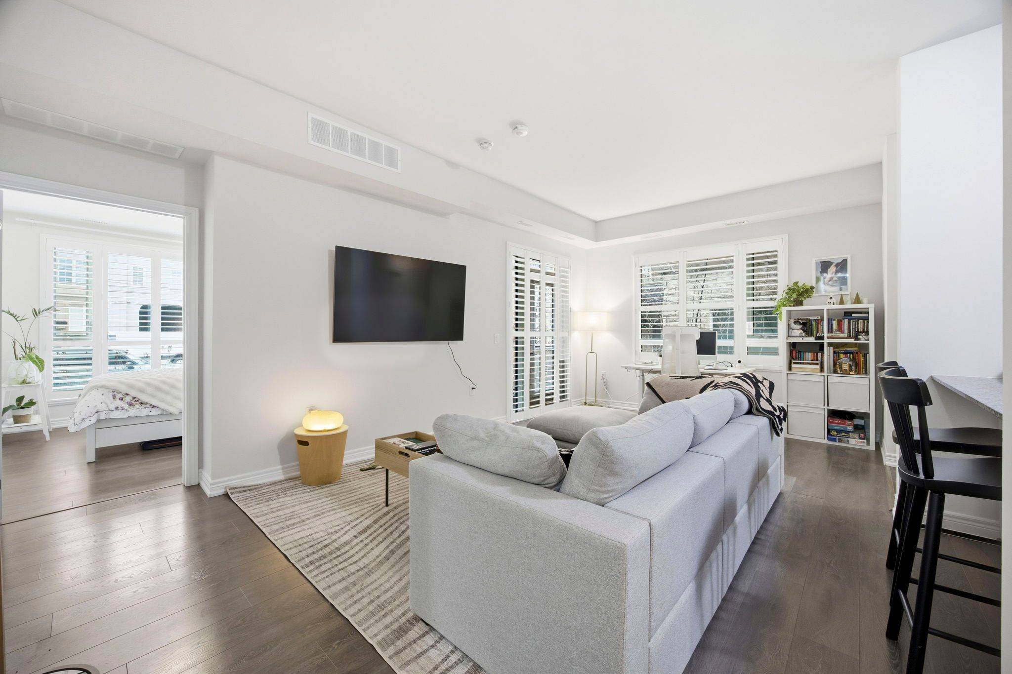 Oakville, ON L6M 1P5,2388 Khalsa Gate #101