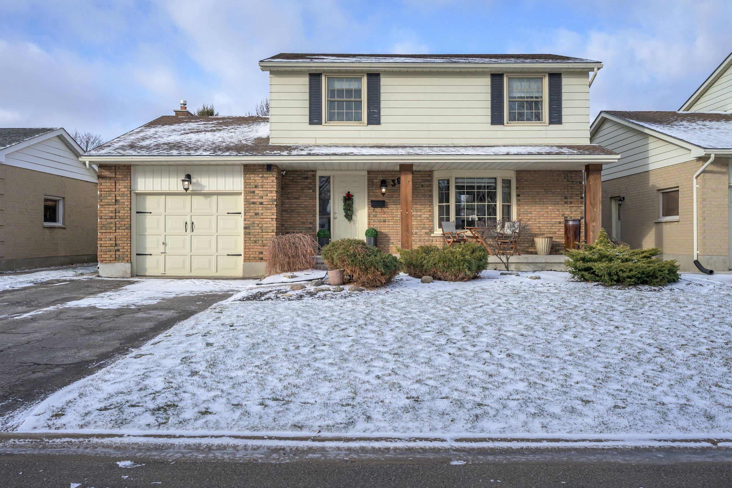 St. Thomas, ON N5R 5J9,39 LUTON CRES