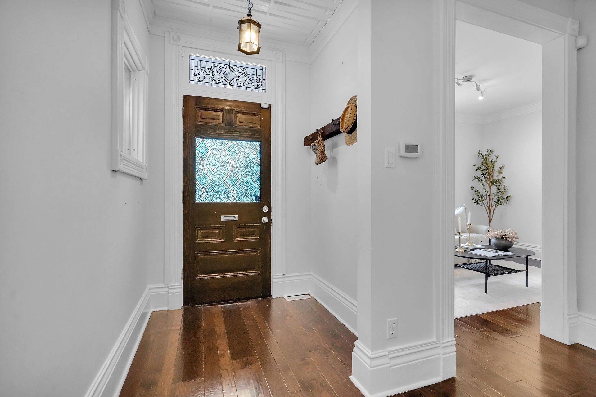 London South, ON N6C 1X3,182 Briscoe ST E