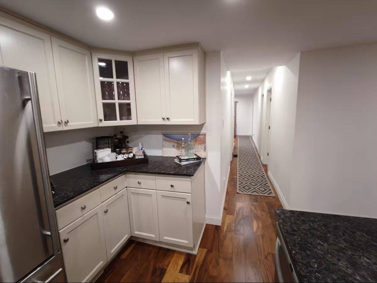 Niagara Falls, ON L2E 4X2,4364 Homewood AVE