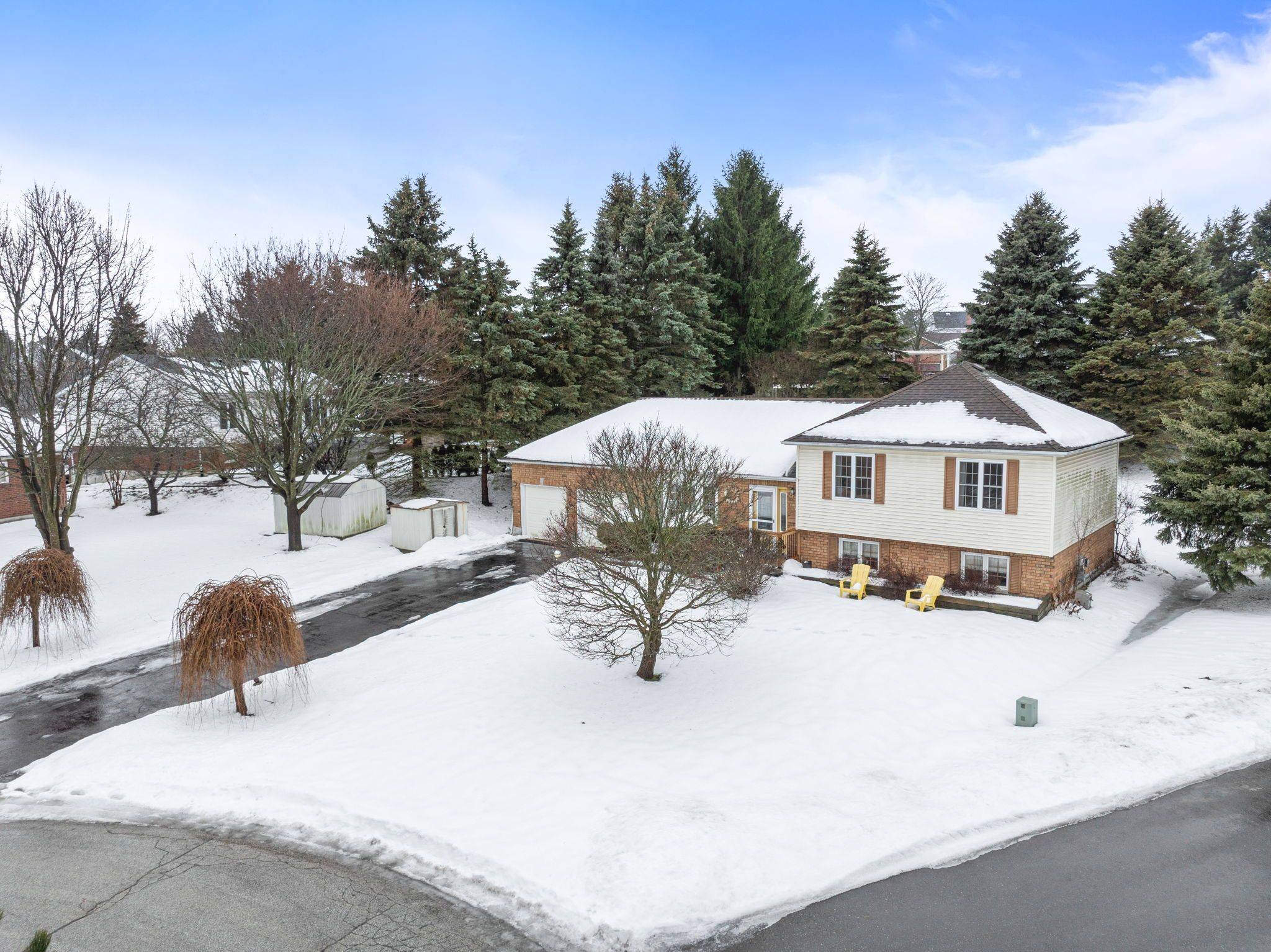 Port Hope, ON L1A 4G8,12 Lyall PL